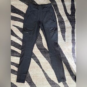 Athleta Women’s Black Cargo Tech Pants